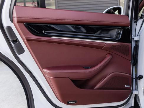 Certified 2026 Porsche Panamera RWD image 35