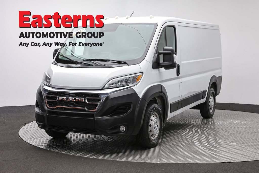 Used 2023 RAM ProMaster 2500 FWD image 1