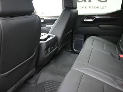 Used 2024 Chevrolet Silverado 1500 LT Trail Boss w/ Convenience Package II AWD/4WD image 23