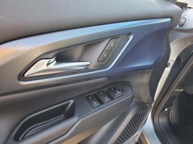 New 2026 Chevrolet Equinox EV LT AWD/4WD image 7