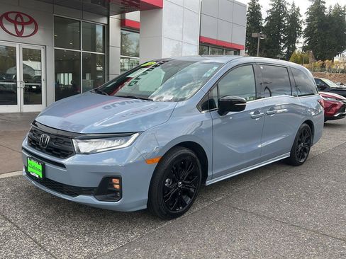 Used 2025 Honda Odyssey Sport-L image 12