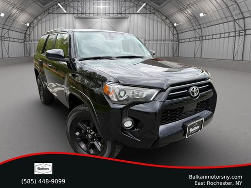 Used 2023 Toyota 4Runner SR5 AWD/4WD image 1
