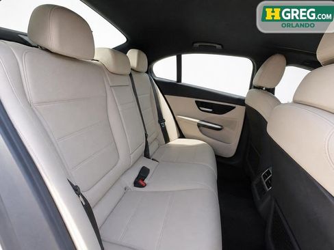 Used 2024 Mercedes-Benz C 300 Sedan image 14