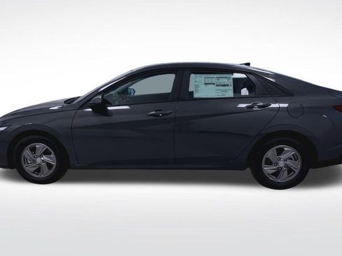 New 2026 Hyundai Elantra SE image 5