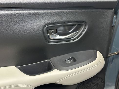 Certified 2024 Honda HR-V LX image 30