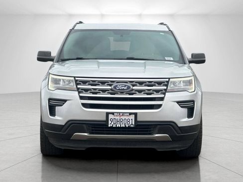 Used 2018 Ford Explorer XLT FWD image 8