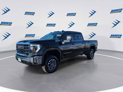 Used 2024 GMC Sierra 2500 SLE w/ SLE Value Package; image 4