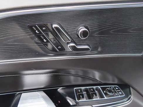 Used 2024 Cadillac Lyriq Sport AWD/4WD image 13