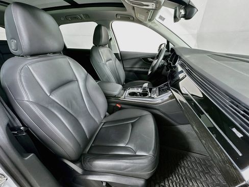 Used 2022 Audi Q7 2.0T Premium AWD/4WD image 30