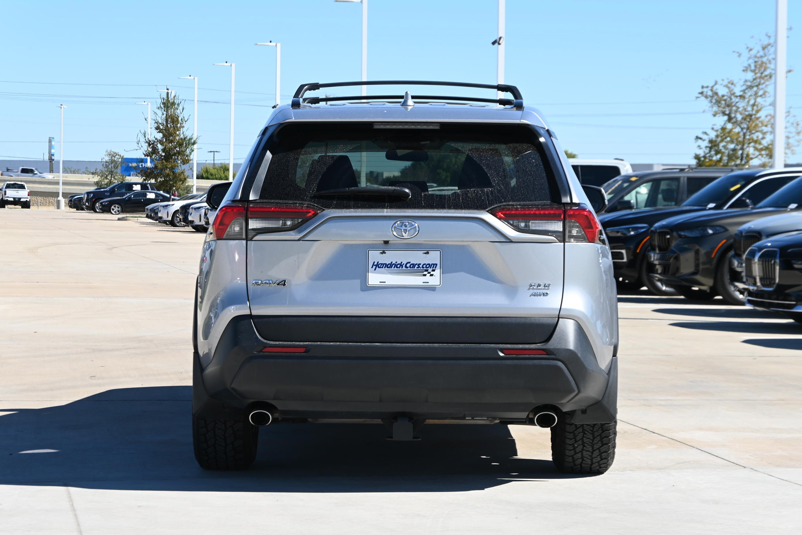 Used 2019 Toyota RAV4 XLE w/ Convenience Package AWD/4WD image 8