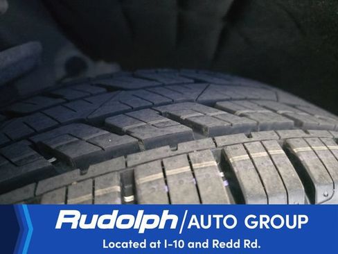 Used 2021 Chevrolet Traverse LS FWD image 31