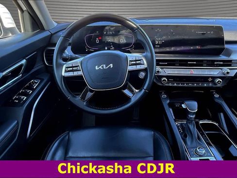 Used 2025 Kia Telluride S image 8
