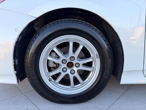 Used 2017 Toyota Prius Four image 10