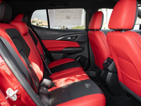 New 2026 Chevrolet Equinox EV RS image 36