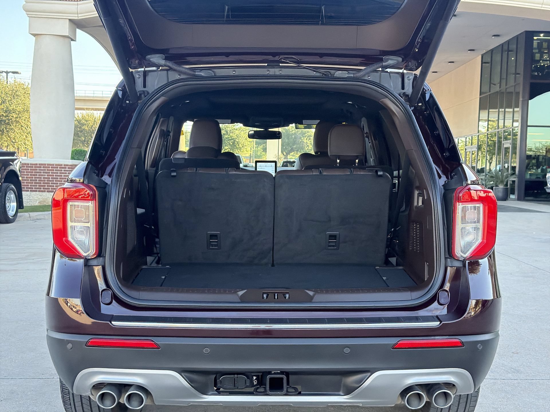 Certified 2023 Ford Explorer King Ranch w/ Technology Package AWD/4WD image 25