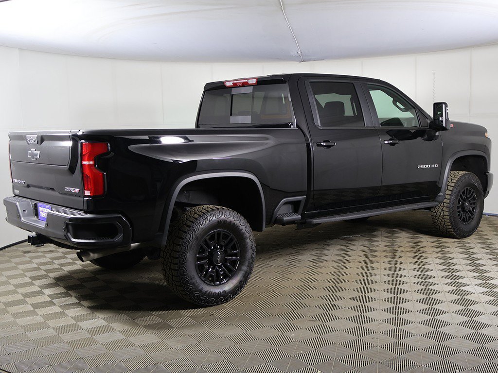 Used 2026 Chevrolet Silverado 2500 ZR2 w/ Snow Plow Prep/Camper Package AWD/4WD image 14