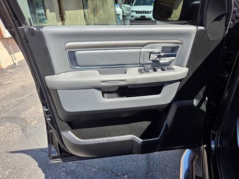 Used 2019 RAM 1500 Big Horn AWD/4WD image 33