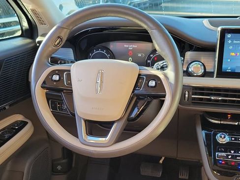 Certified 2020 Lincoln Corsair AWD w/ Premium Package image 20