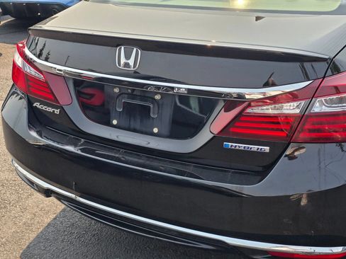 Used 2017 Honda Accord EX-L image 14