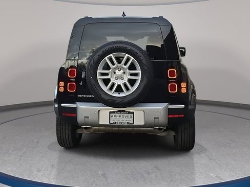 Used 2025 Land Rover Defender 110 S image 6