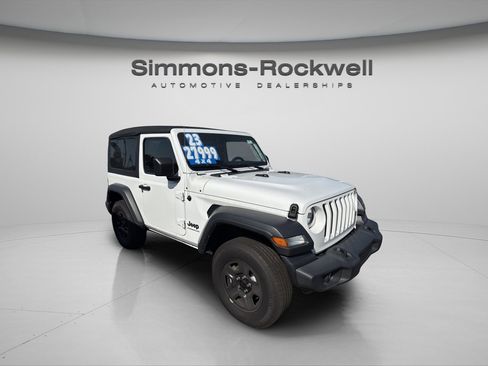 Used 2023 Jeep Wrangler Sport image 22