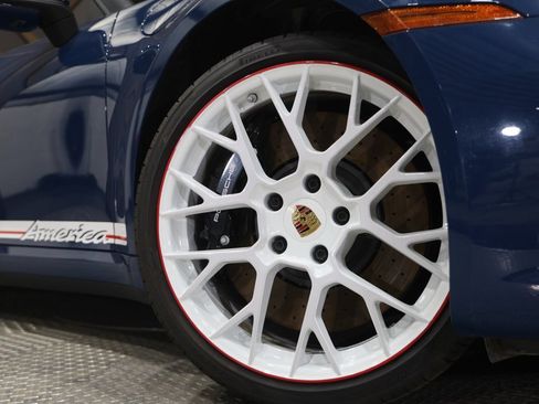 Used 2023 Porsche 911 Carrera GTS w/ Premium Package image 7