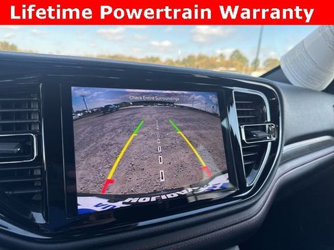 Used 2024 Dodge Durango GT image 18