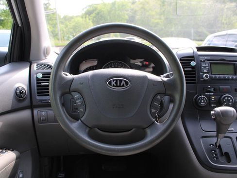 Used 2012 Kia Sedona LX w/ PWR Pkg FWD image 32