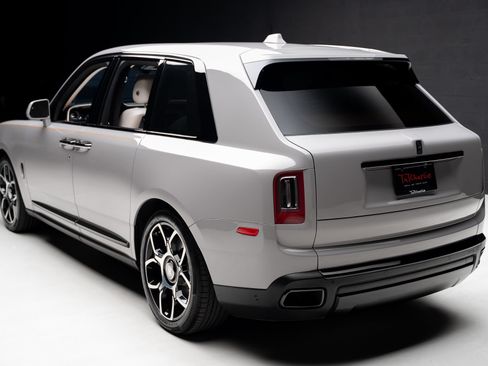Used 2024 Rolls-Royce Cullinan Black Badge w/ Driver's Package AWD/4WD image 26