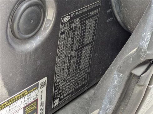 Used 2019 Land Rover Range Rover Velar S image 25