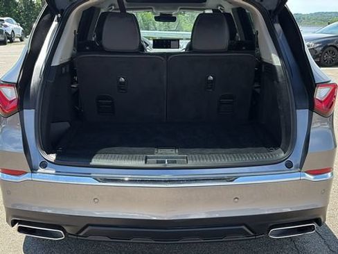 Used 2023 Acura MDX SH-AWD w/ Technology Package image 28