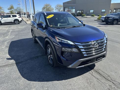 Certified 2024 Nissan Rogue SL image 3