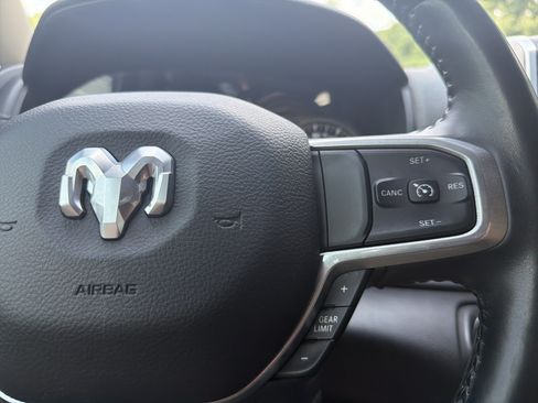Used 2021 RAM 1500 Laramie AWD/4WD image 28