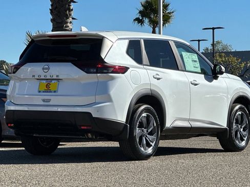 New 2026 Nissan Rogue SV image 5