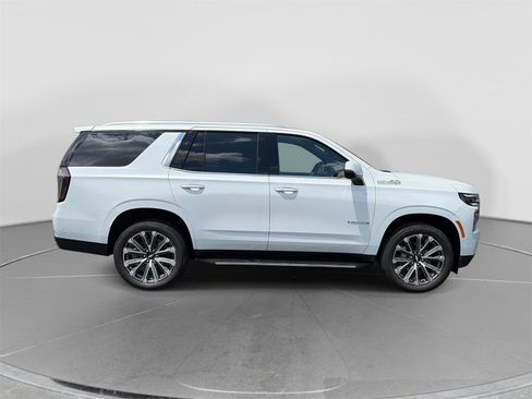 Used 2026 Chevrolet Tahoe High Country w/ Sun And Tow Package AWD/4WD image 6