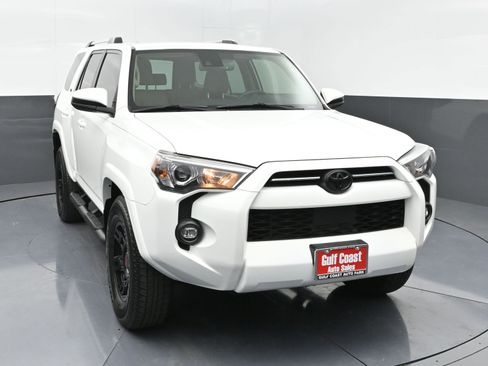 Certified 2023 Toyota 4Runner SR5 image 3