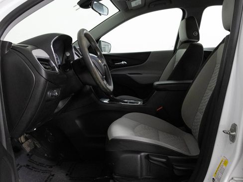 Used 2020 Chevrolet Equinox LS image 19