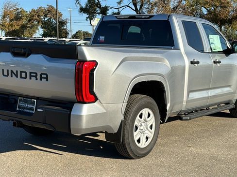 New 2026 Toyota Tundra SR image 9