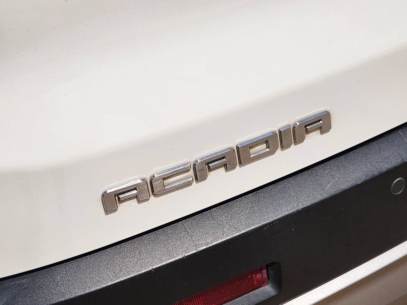 Used 2019 GMC Acadia SLT FWD image 14