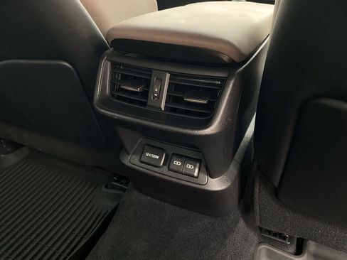 Used 2024 Lexus ES 350 Ultra Luxury w/ Accessory Package (Z2) image 30