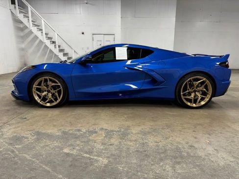 Used 2020 Chevrolet Corvette Stingray Premium Cpe w/ 3LT Preferred Equipment Group RWD image 4