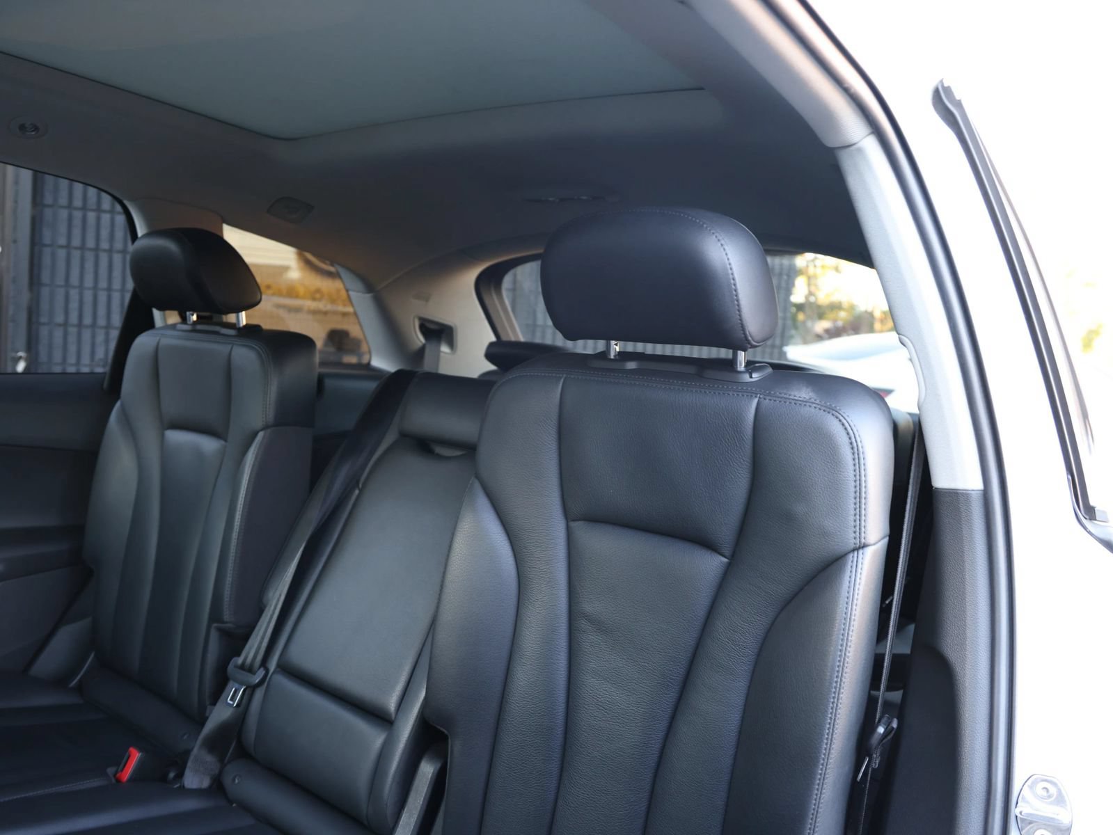 Used 2019 Audi Q7 3.0T Premium w/ Cold Weather Package AWD/4WD image 21