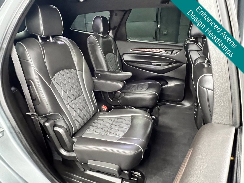 Used 2024 Buick Enclave Avenir w/ Avenir Technology Package AWD/4WD image 18
