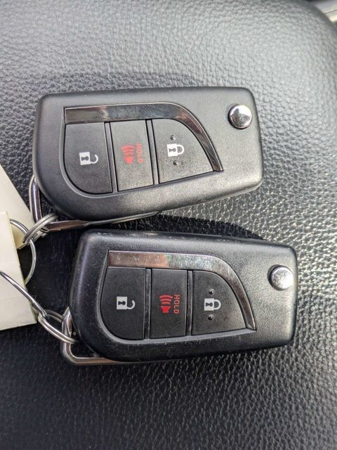 Used 2024 Toyota RAV4 LE FWD image 33