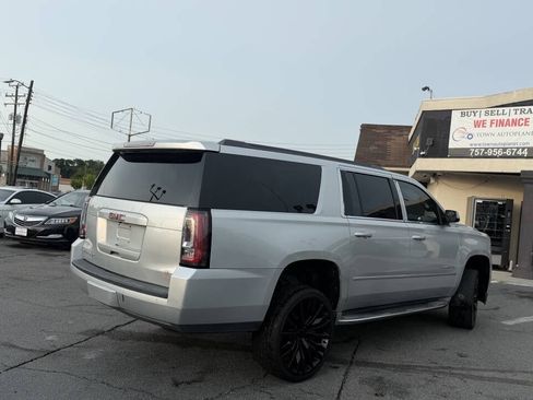 Used 2015 GMC Yukon XL SLE AWD/4WD image 7