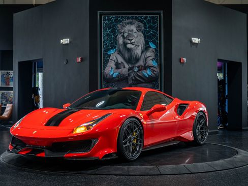 Used 2020 Ferrari 488 Pista Coupe image 12