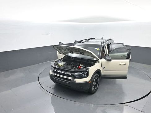 Used 2025 Ford Bronco Sport Outer Banks AWD/4WD image 41
