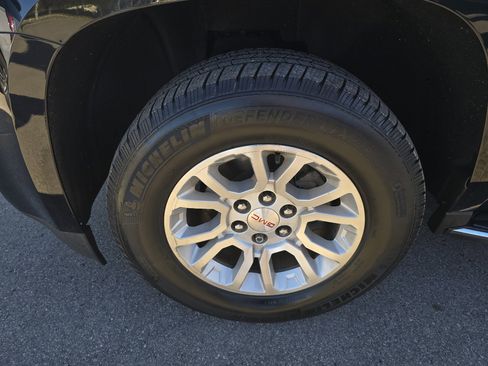 Used 2019 GMC Yukon XL SLT image 33