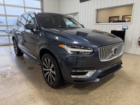 Used 2022 Volvo XC90 T8 Inscription image 43
