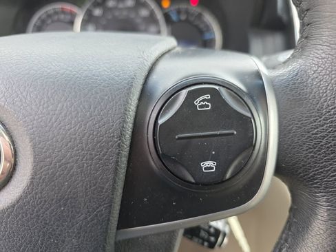 Used 2012 Toyota Camry XLE image 20